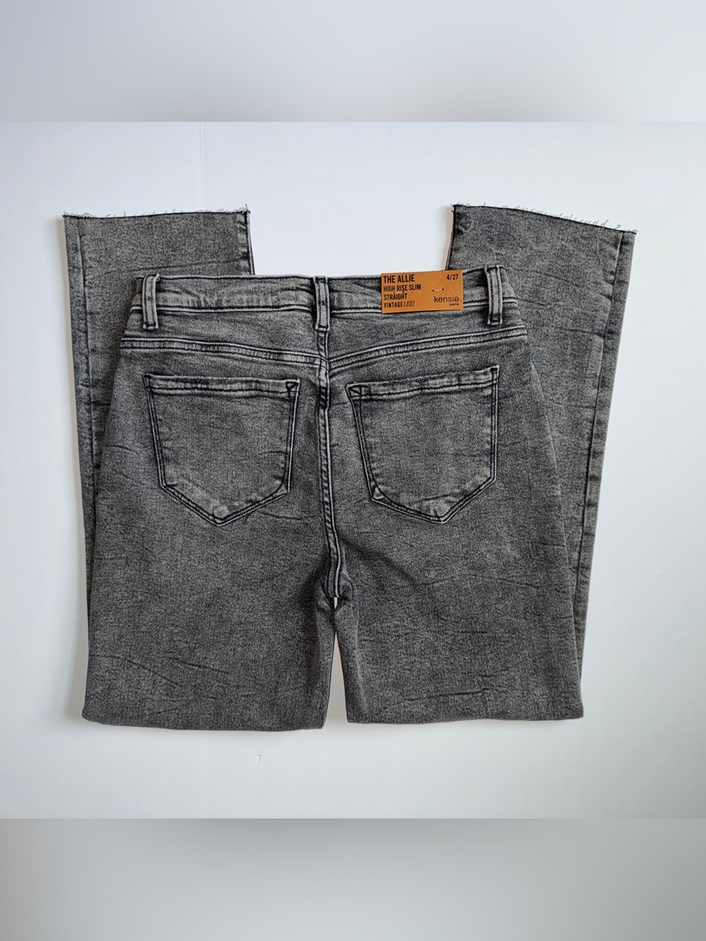 NWT Kensie High-Rise Slim Straight Jeans - Charcoal Gray Wash